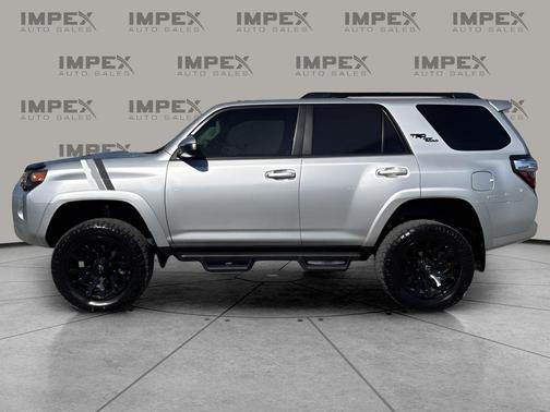 2021 Toyota 4Runner TRD Off Road