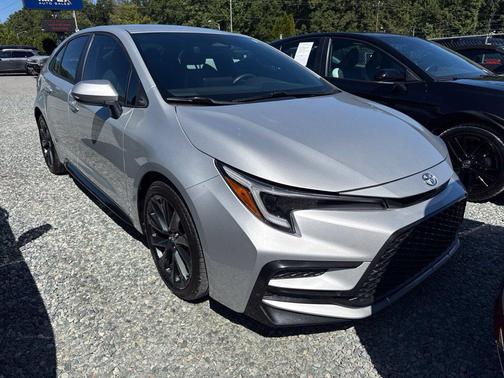 Classic Silver Metallic 2023 Toyota Corolla SE