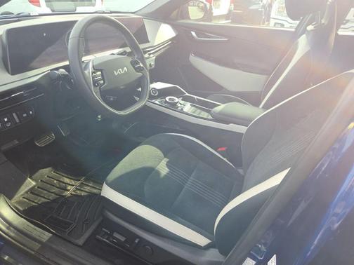 Yacht Blue 2022 Kia EV6 GT-Line