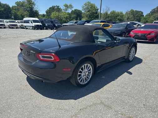 Forte Black Metallic 2018 FIAT 124 Spider Base