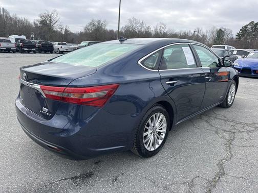 2018 Toyota Avalon Hybrid Limited