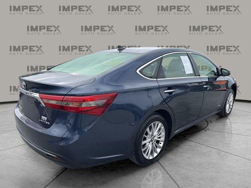 2018 Toyota Avalon Hybrid Limited