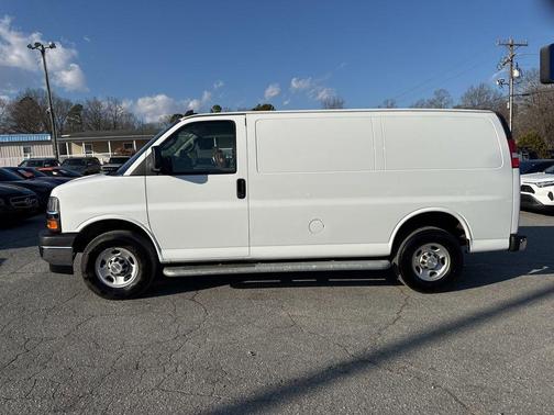 2024 Chevrolet Express 2500 RWD 2500 Regular Wheelbase WT