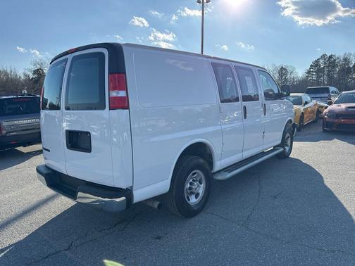 2024 Chevrolet Express 2500 RWD 2500 Regular Wheelbase WT