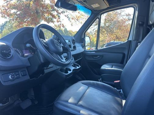 2022 Mercedes-Benz Sprinter 2500 Standard Roof