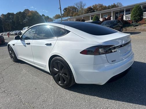 2022 Tesla Model S Base