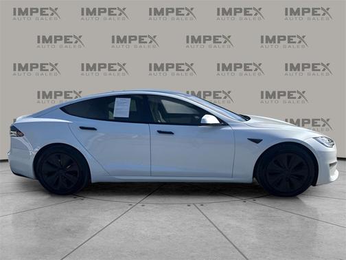 2022 Tesla Model S Base