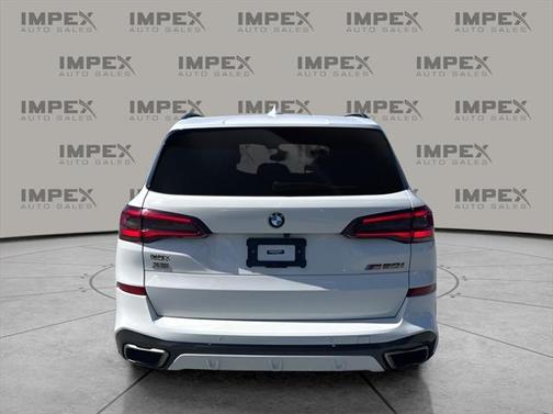 2022 BMW X5 M50i