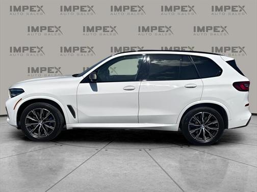 2022 BMW X5 M50i