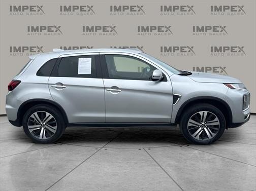 2023 Mitsubishi Outlander Sport SE