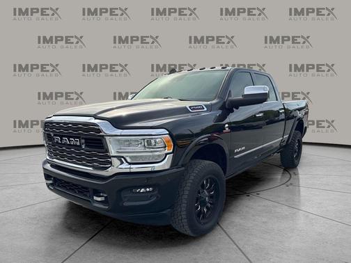 Diamond Black Crystal Pearlcoat 2020 RAM 2500 Limited Crew Cab 4x4 6'4' Box