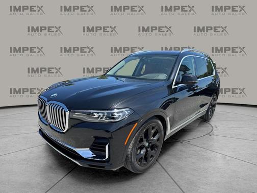 Black Sapphire Metallic 2022 BMW X7 xDrive40i
