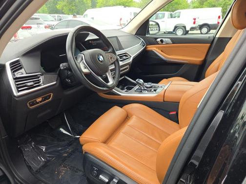Black Sapphire Metallic 2022 BMW X7 xDrive40i