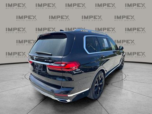 Black Sapphire Metallic 2022 BMW X7 xDrive40i