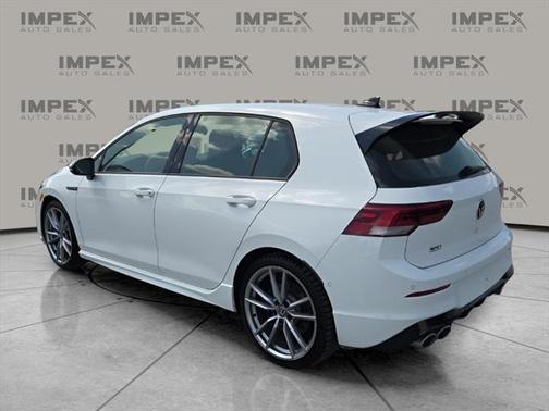 2024 Volkswagen Golf R 2.0T Manual