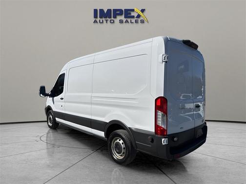 2018 Ford Transit-250 Base