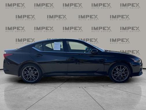 2023 Nissan Altima SR VC-Turbo FWD