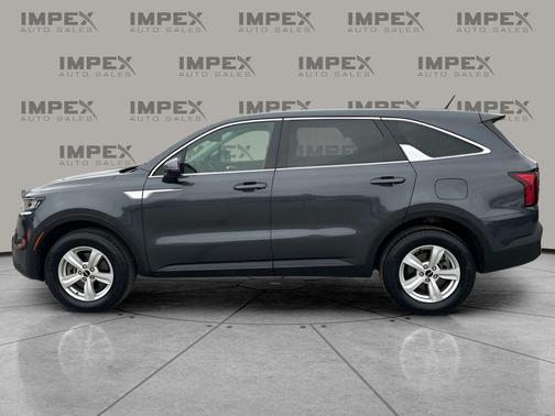 2022 Kia Sorento LX