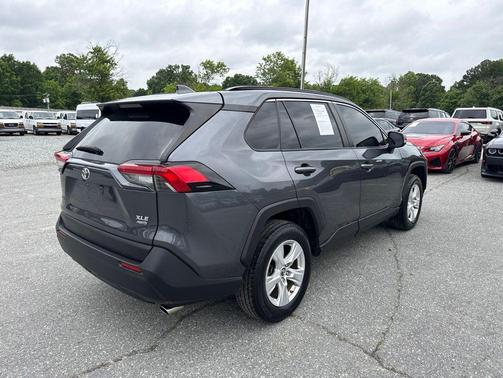 Magnetic Gray Metallic 2019 Toyota RAV4 XLE