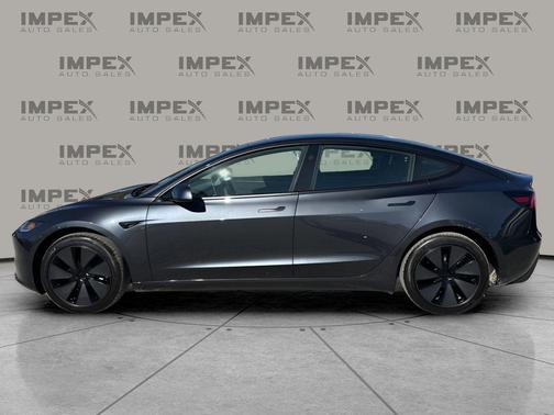 2025 Tesla Model 3 Long Range