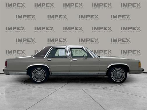 1988 Ford Crown Victoria LX