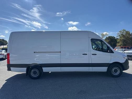 2023 Mercedes-Benz Sprinter 2500 High Roof