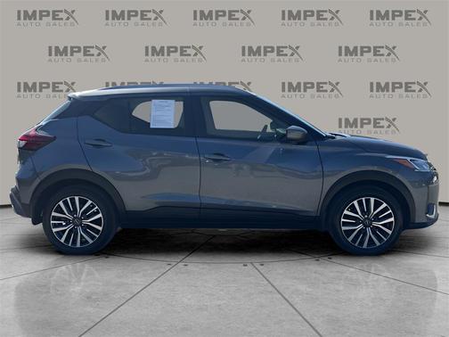 2022 Nissan Kicks SV