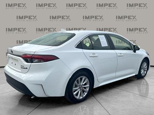 2024 Toyota Corolla Hybrid XLE