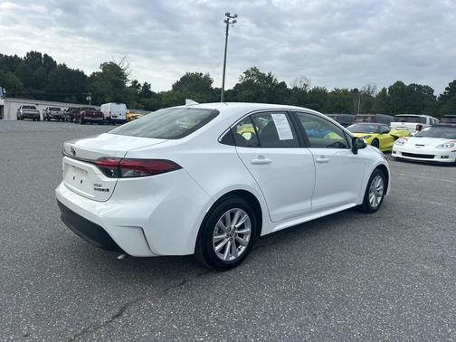 2024 Toyota Corolla Hybrid XLE