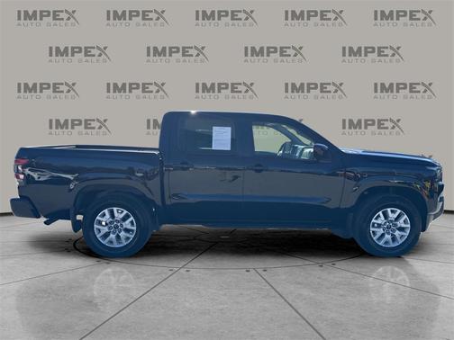 2024 Nissan Frontier SV