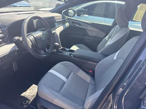 Underground 2025 Toyota Camry SE