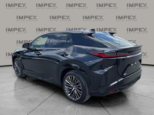 2023 Lexus RZ 450e Luxury