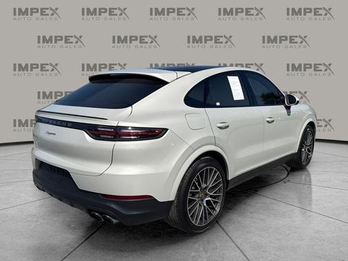 Chalk 2022 Porsche Cayenne Cayenne