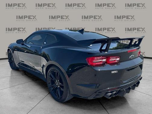 Black 2022 Chevrolet Camaro RWD Coupe LT1