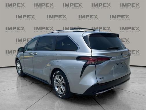2021 Toyota Sienna Platinum 7 Passenger