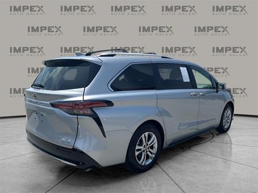 2021 Toyota Sienna Platinum 7 Passenger