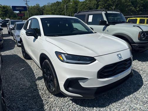 Platinum White 2023 Honda HR-V AWD Sport