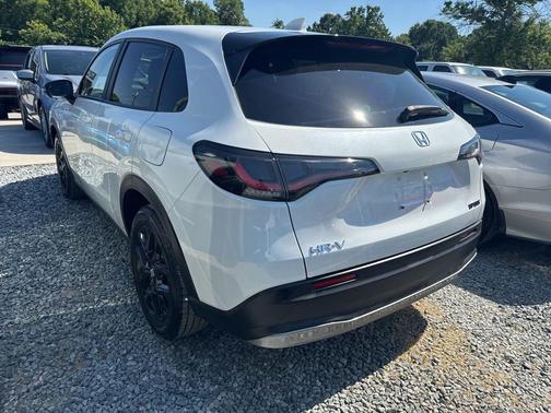 Platinum White 2023 Honda HR-V AWD Sport