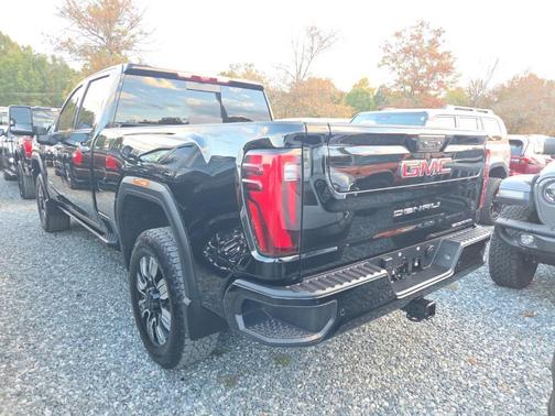 2025 GMC Sierra 2500 Denali