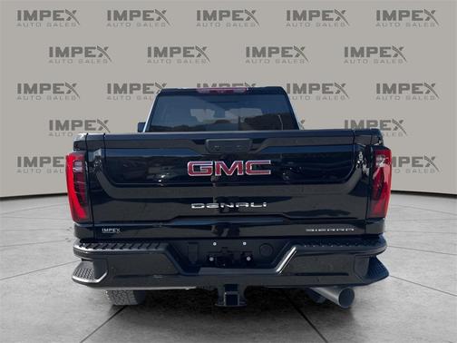 2025 GMC Sierra 2500 Denali