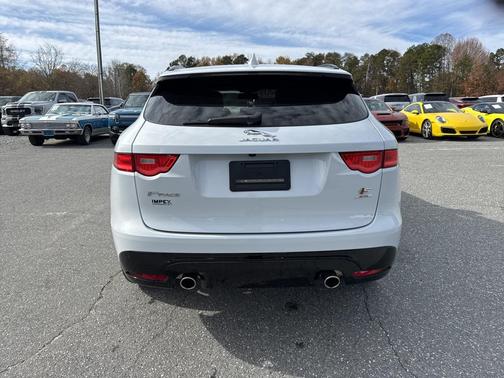 2018 Jaguar F-PACE S