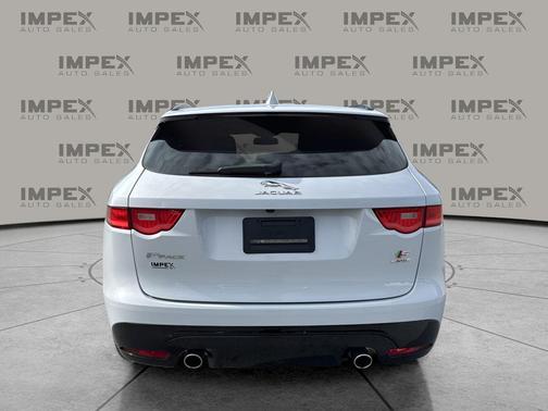 2018 Jaguar F-PACE S