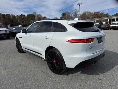 2018 Jaguar F-PACE S