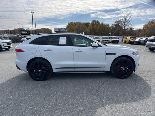 2018 Jaguar F-PACE S