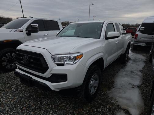 2022 Toyota Tacoma SR