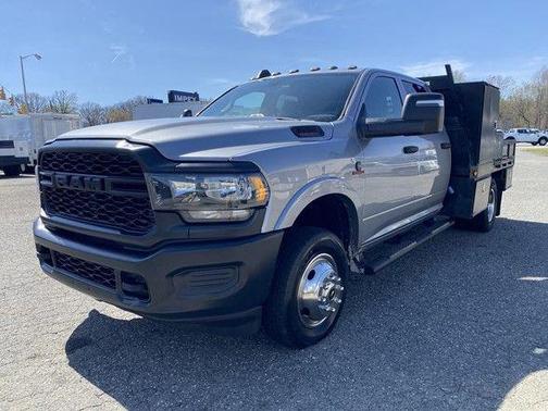 Billet Silver Metallic Clearcoat 2023 RAM 3500 Tradesman/SLT/Laramie/Limited