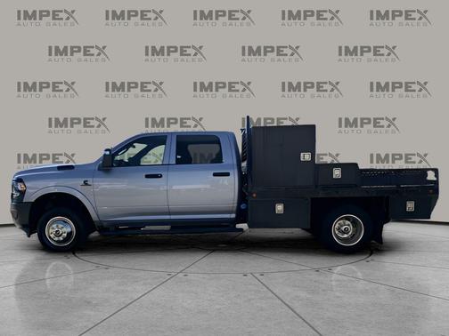 Billet Silver Metallic Clearcoat 2023 RAM 3500 Tradesman/SLT/Laramie/Limited