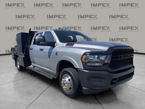 Billet Silver Metallic Clearcoat 2023 RAM 3500 Tradesman/SLT/Laramie/Limited