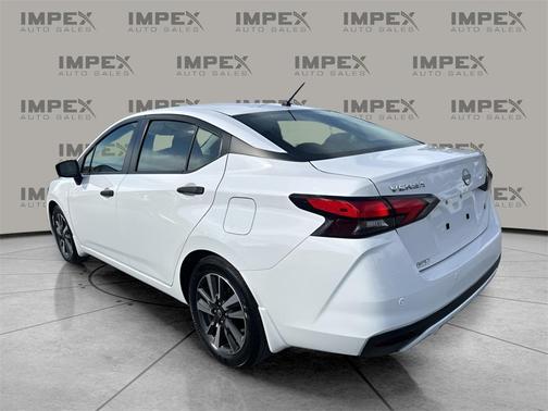 2024 Nissan Versa 1.6 S