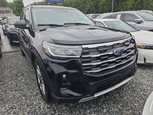 AGATE BLACK METALLIC 2025 Ford Explorer Active